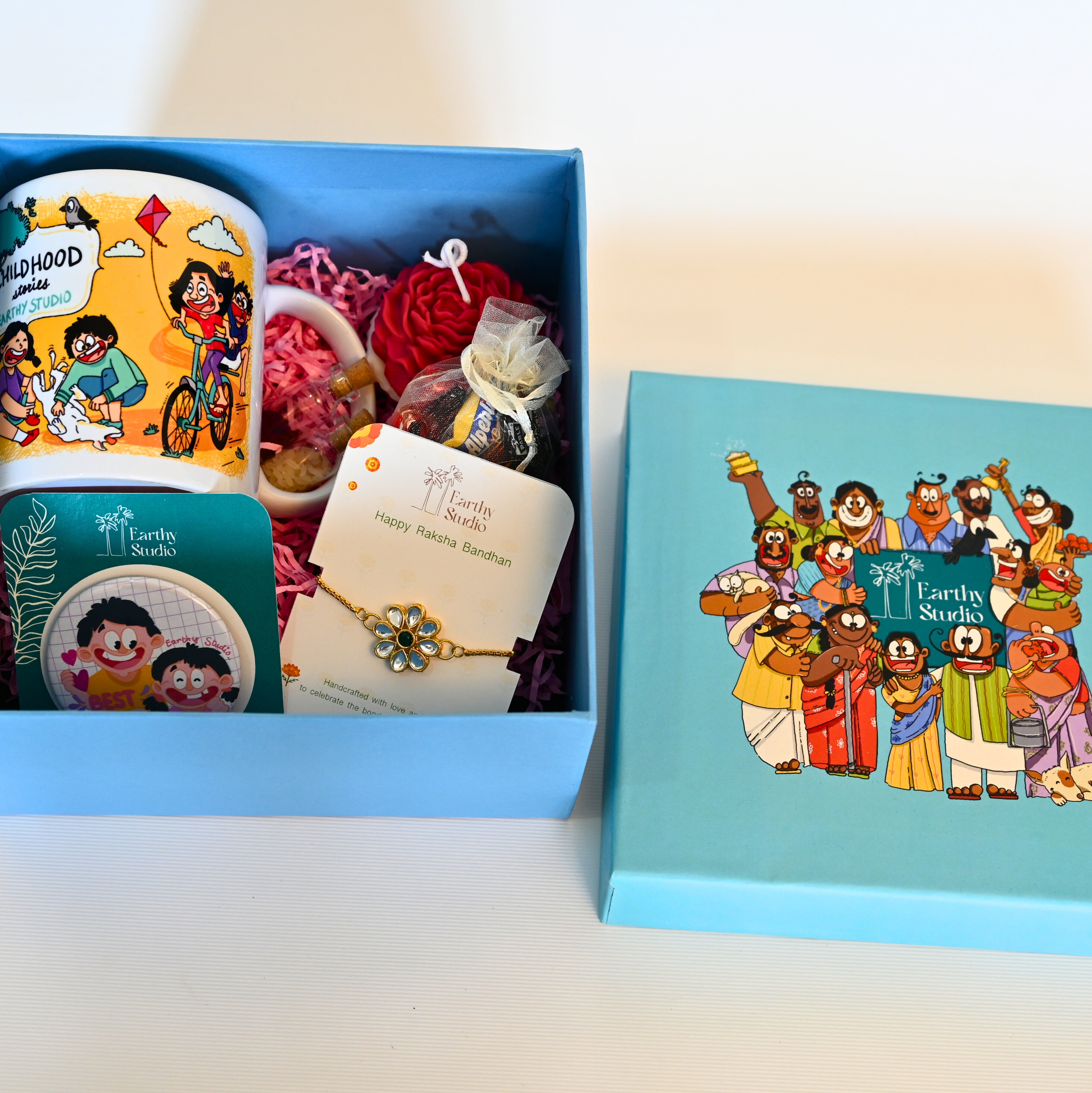 Ladies Bracelet Rakhi Deluxe Gift Box