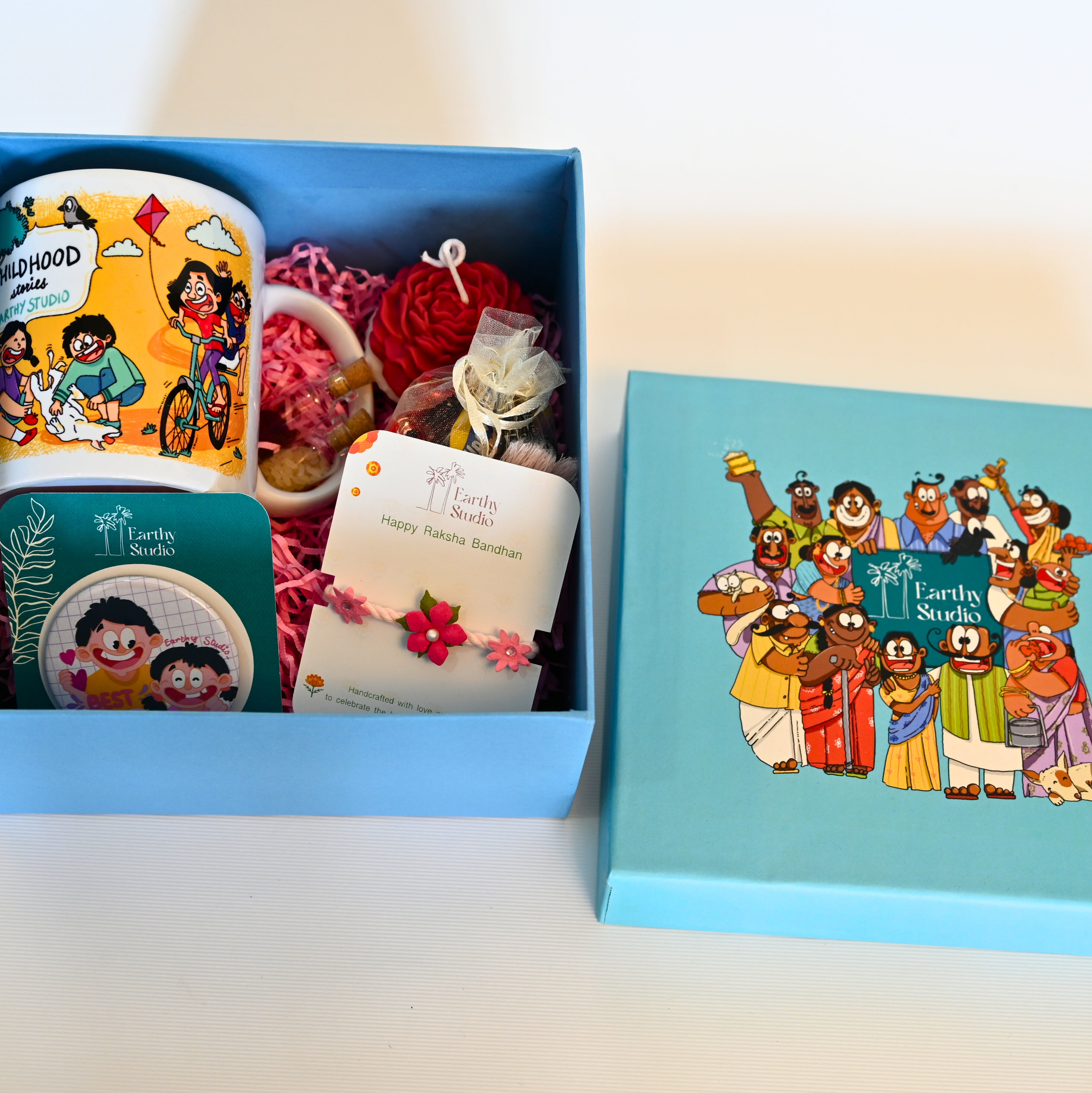 Flower Rakhi Deluxe Gift Box