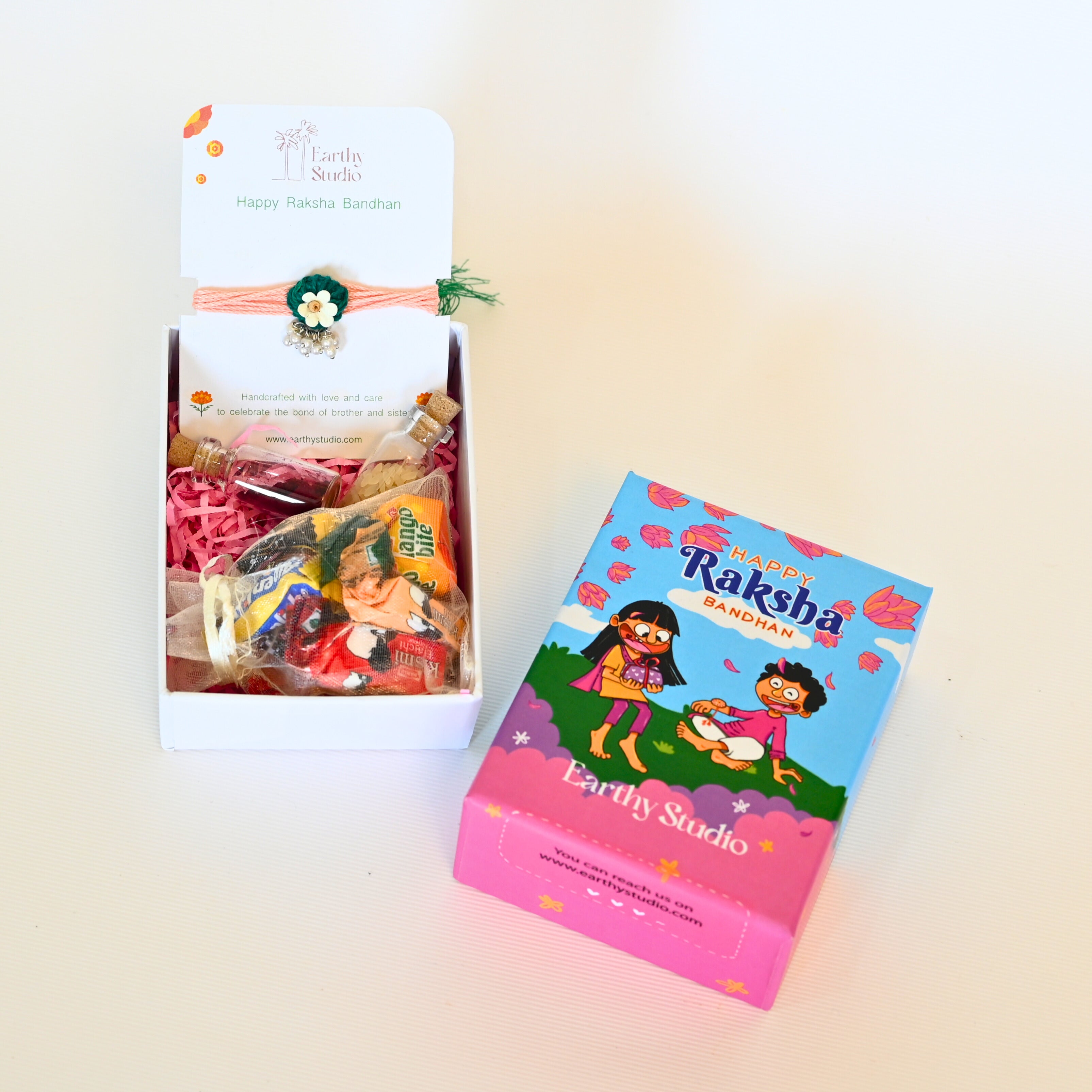 Flower Bead Rakhi Mini Gift Box